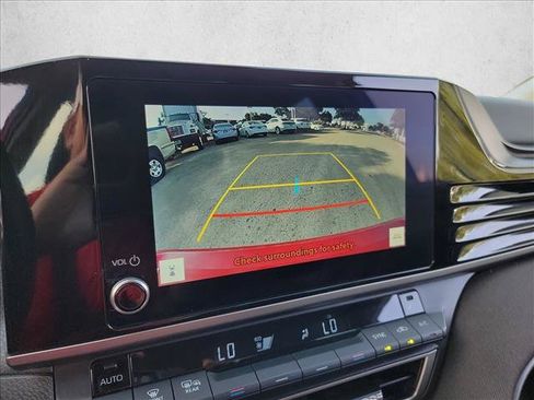 Used 2025 Toyota Camry LE FWD image 23