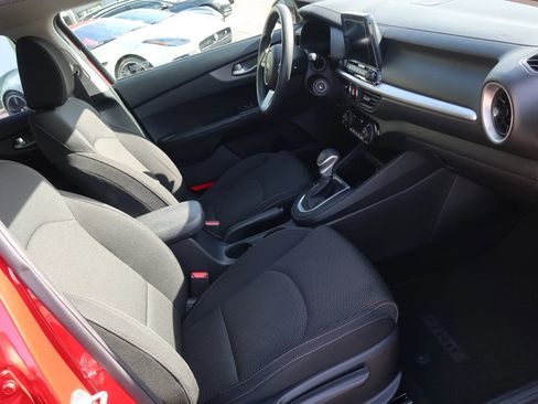 Used 2019 Kia Forte LXS image 23