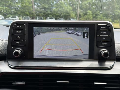 Used 2020 Kia Telluride LX FWD image 7