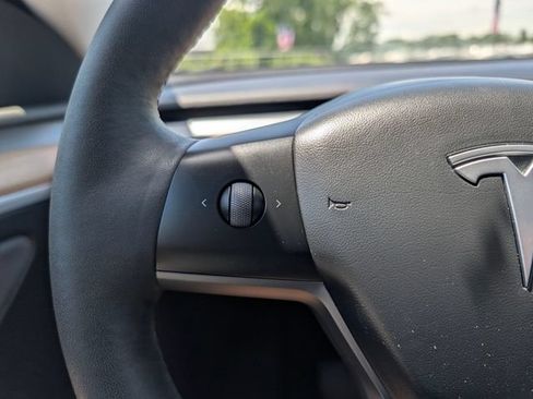 Used 2023 Tesla Model Y Long Range AWD/4WD image 20