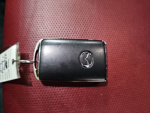 Used 2021 MAZDA MAZDA3 Hatchback w/Premium Plus Pkg image 37