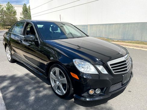 Used 2010 Mercedes-Benz E 350 4MATIC Sedan image 11