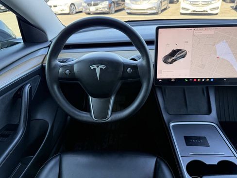Used 2022 Tesla Model 3 Long Range AWD/4WD image 16