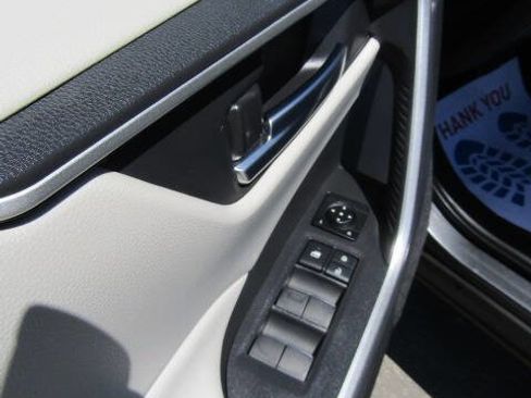 Used 2025 Toyota RAV4 XLE w/ Convenience Package AWD/4WD image 18