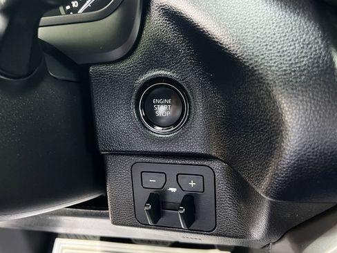 Used 2025 Toyota Tundra SR5 AWD/4WD image 19