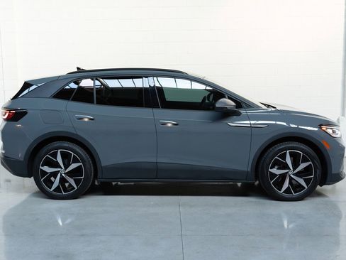 Used 2024 Volkswagen ID.4 Pro S image 12