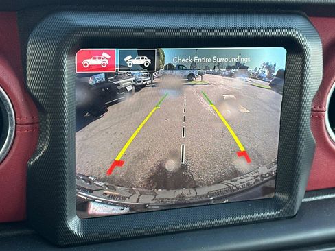 Used 2023 Jeep Wrangler Unlimited Rubicon 4xe image 22