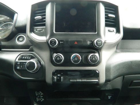 Used 2022 RAM 2500 Tradesman w/ Chrome Appearance Group image 15