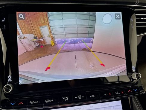 Used 2023 Jeep Grand Wagoneer Series II image 55