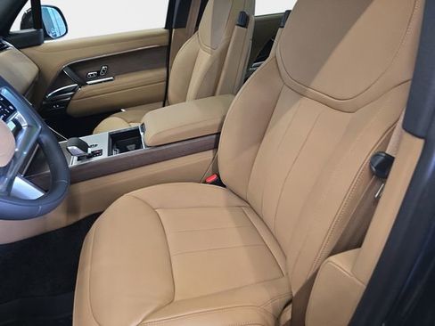 New 2026 Land Rover Range Rover Long Wheelbase SE AWD/4WD image 12