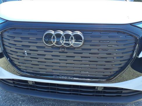 New 2025 Audi Q4 e-tron Premium Plus AWD/4WD image 27