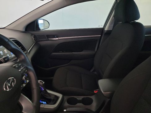Used 2020 Hyundai Elantra Value Edition w/ Cargo Package (C1) FWD image 17