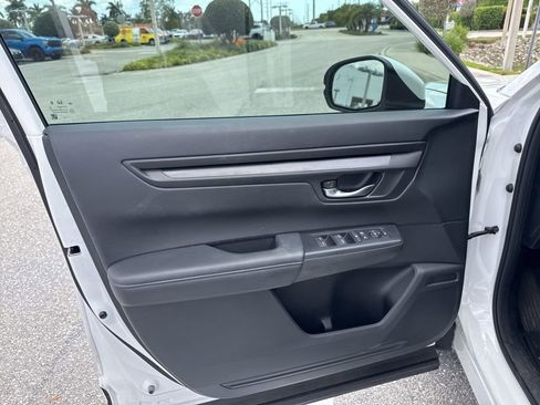 Used 2024 Honda CR-V EX image 10