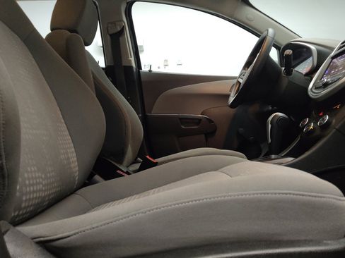 Used 2020 Chevrolet Sonic LT FWD image 21