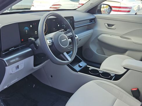 Certified 2025 Hyundai Kona SE FWD image 10