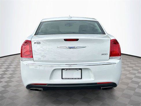 Certified 2023 Chrysler 300 Touring image 6