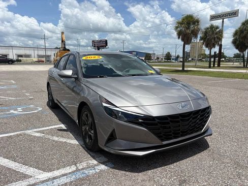 Used 2023 Hyundai Elantra SEL FWD image 1