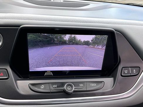 Used 2020 Chevrolet Blazer LT FWD image 14