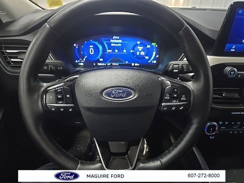 Used 2022 Ford Escape SEL w/ Technology Package image 19