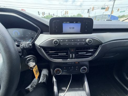 Used 2020 Ford Escape S FWD image 3