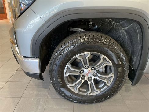 Used 2026 GMC Sierra 1500 SLE image 8