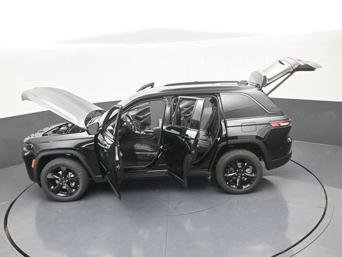 New 2026 Jeep Grand Cherokee Limited w/ Limited Altitude Package RWD image 51