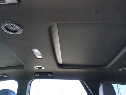 Used 2022 Buick Enclave Premium w/ Experience Buick Package image 36