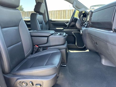 Used 2025 GMC Sierra 1500 SLT AWD/4WD image 26