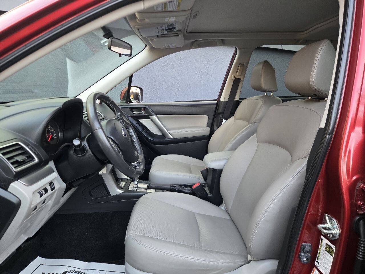 Used 2016 Subaru Forester 2.5i Limited AWD/4WD image 8