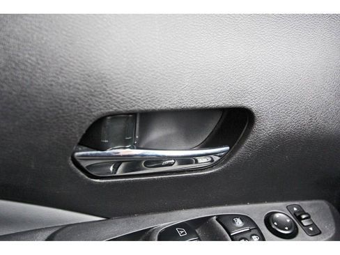 Used 2023 Nissan Kicks SR w/ SR Premium Package image 16