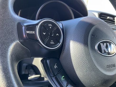Used 2019 Kia Soul image 21