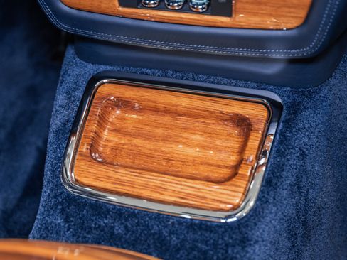 Used 2011 Rolls-Royce Phantom Sedan RWD image 73