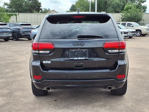 Used 2015 Jeep Grand Cherokee Altitude RWD image 8