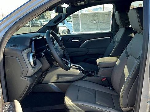 New 2026 Chevrolet Colorado ZR2 w/ Technology Package image 33