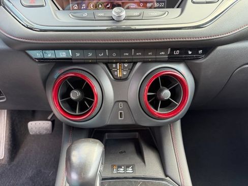 Used 2019 Chevrolet Blazer RS FWD image 17