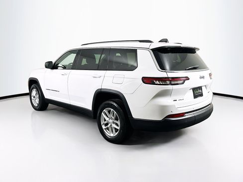 Used 2023 Jeep Grand Cherokee L Laredo image 5