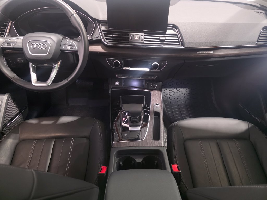 Used 2023 Audi Q5 2.0T Premium Plus w/ Premium Plus Package AWD/4WD image 13