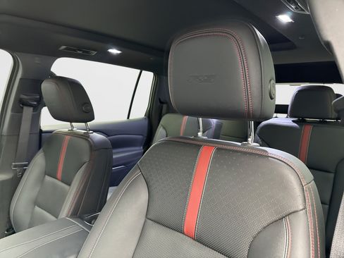 Used 2024 Chevrolet Traverse RS w/ LPO, Floor Liner Package AWD/4WD image 11