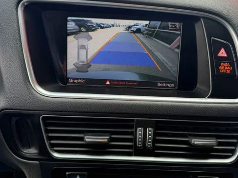 Used 2017 Audi Q5 2.0T Premium Plus w/ Technology Package image 13