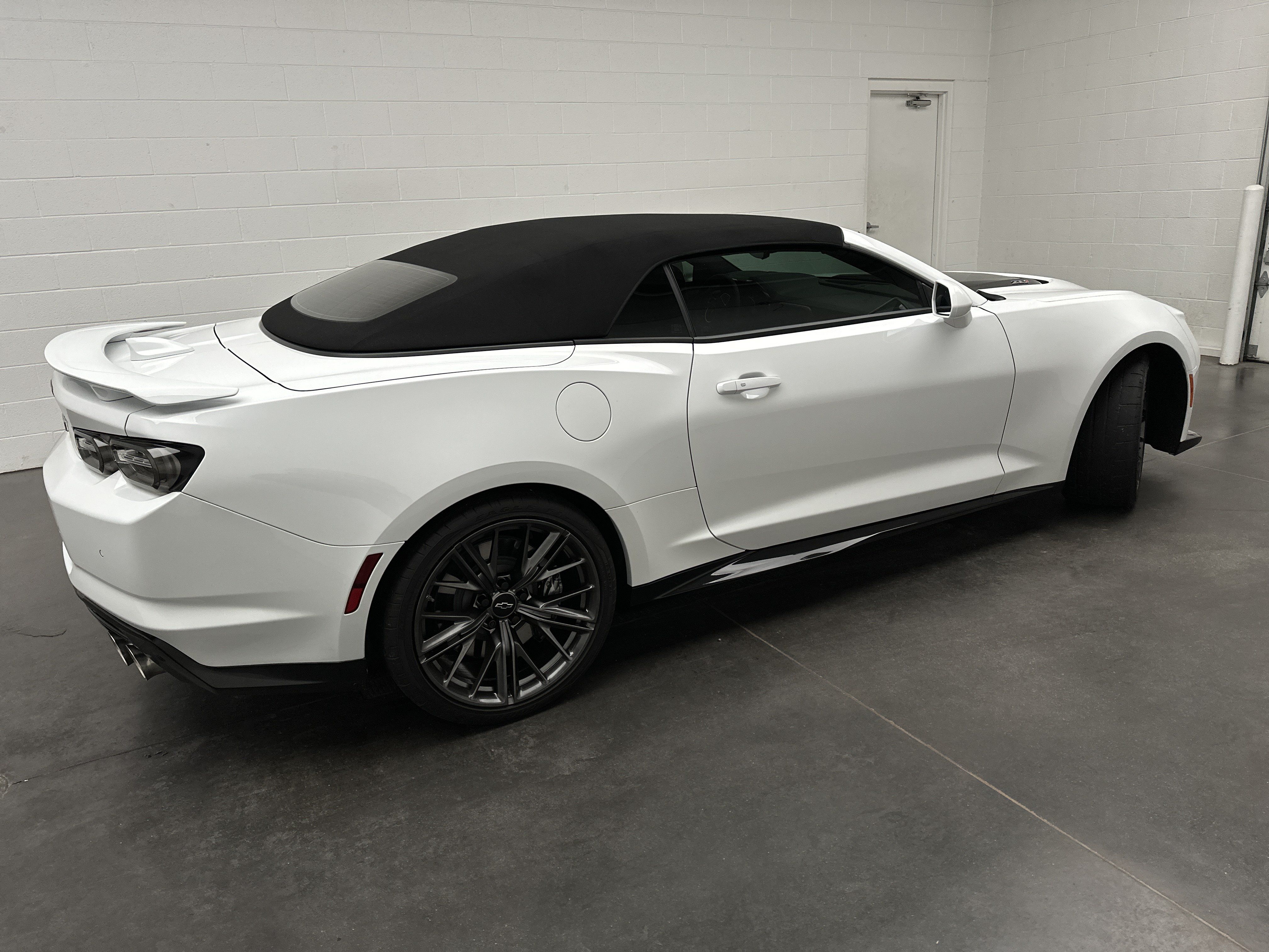Used 2024 Chevrolet Camaro ZL1 RWD image 9