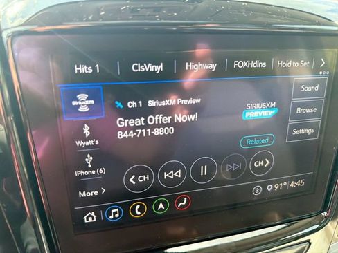 Used 2021 Chevrolet Traverse Premier w/ LPO, Floor Liner Package FWD image 19