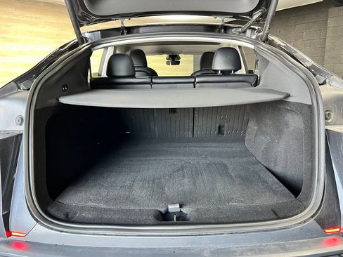 Used 2026 Tesla Model Y Long Range AWD/4WD image 19