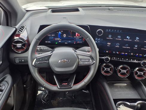 Used 2024 Chevrolet Blazer EV RS image 2