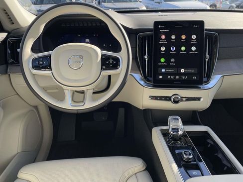 New 2026 Volvo XC90 B6 Ultra image 4