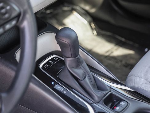 Certified 2022 Toyota Corolla LE FWD image 21