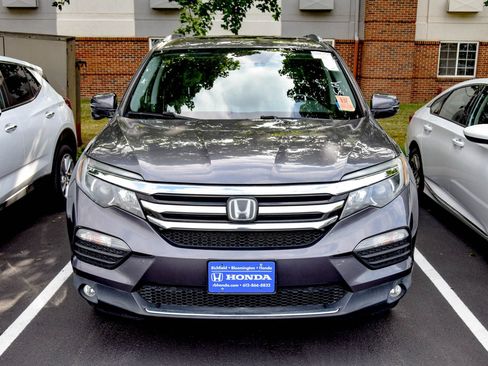 Used 2018 Honda Pilot Touring image 14