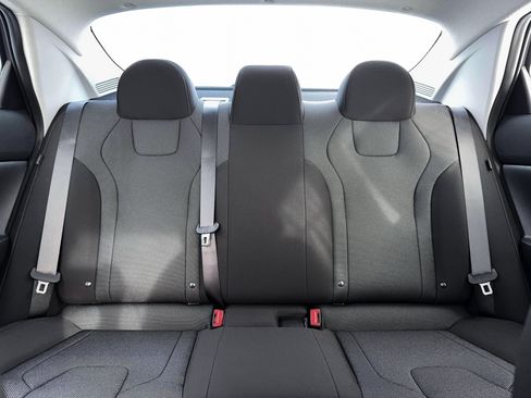 New 2026 Hyundai Elantra SE FWD image 16