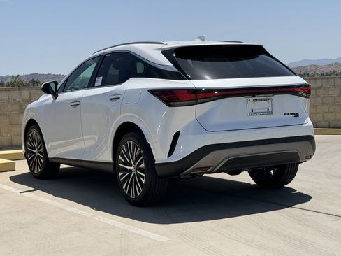 New 2026 Lexus RX 350h AWD/4WD image 8