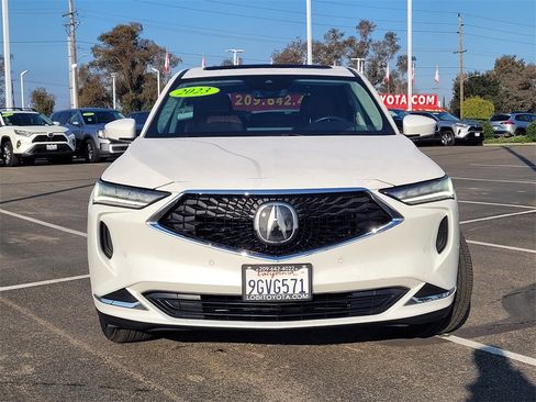 Used 2023 Acura MDX SH-AWD w/ Technology Package image 2