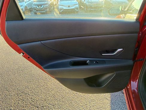 Used 2021 Hyundai Elantra SEL w/ Cargo Package image 21